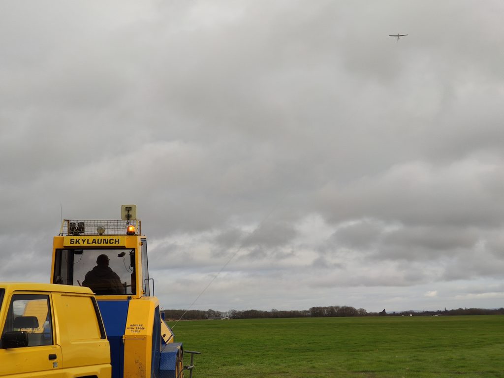 Skylaunch to sending SZD Junior up the wire.